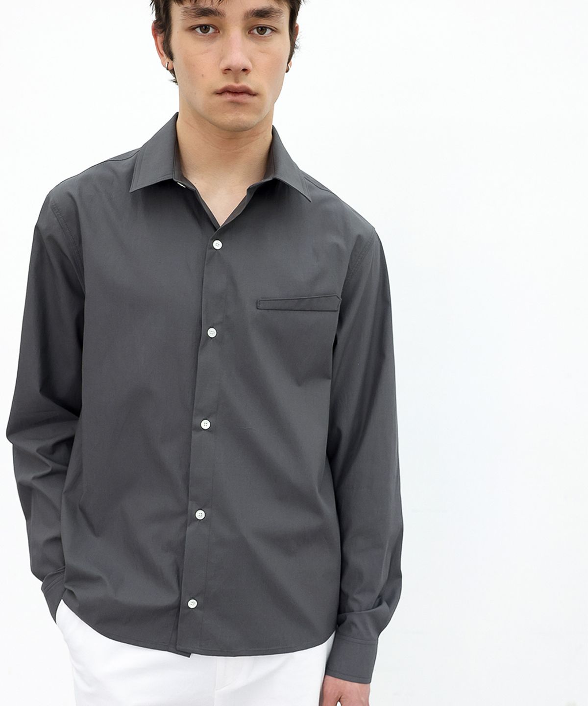애니타임로릭(ANYTIME LOREAK) FREESIA BLOOM SHIRT - CHARCOAL