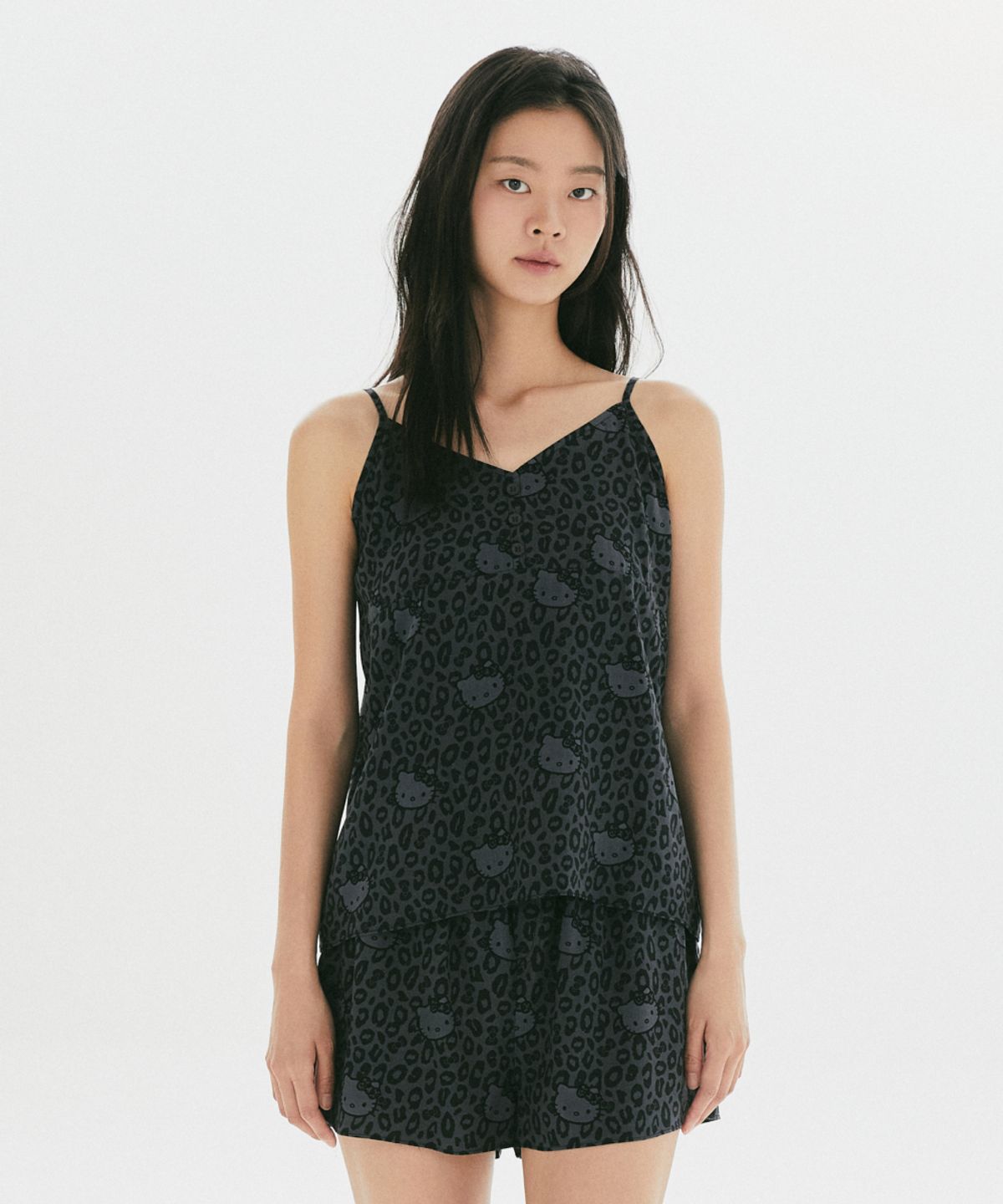 스파오(SPAO) [헬로키티] 레오파드 슬립 파자마(Black)_SPPPG37U02