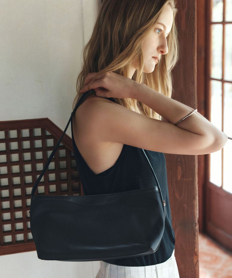SIAC3134 Juno Mini Slouch Bag_Black