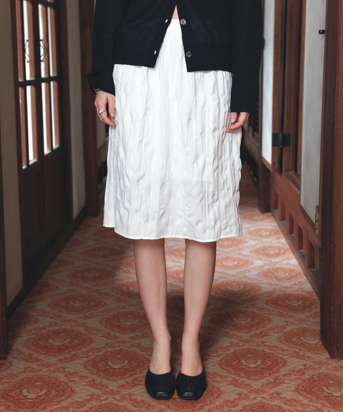 시야쥬(SIYAZU) SIST9067 링클 볼륨 미디 스커트_White