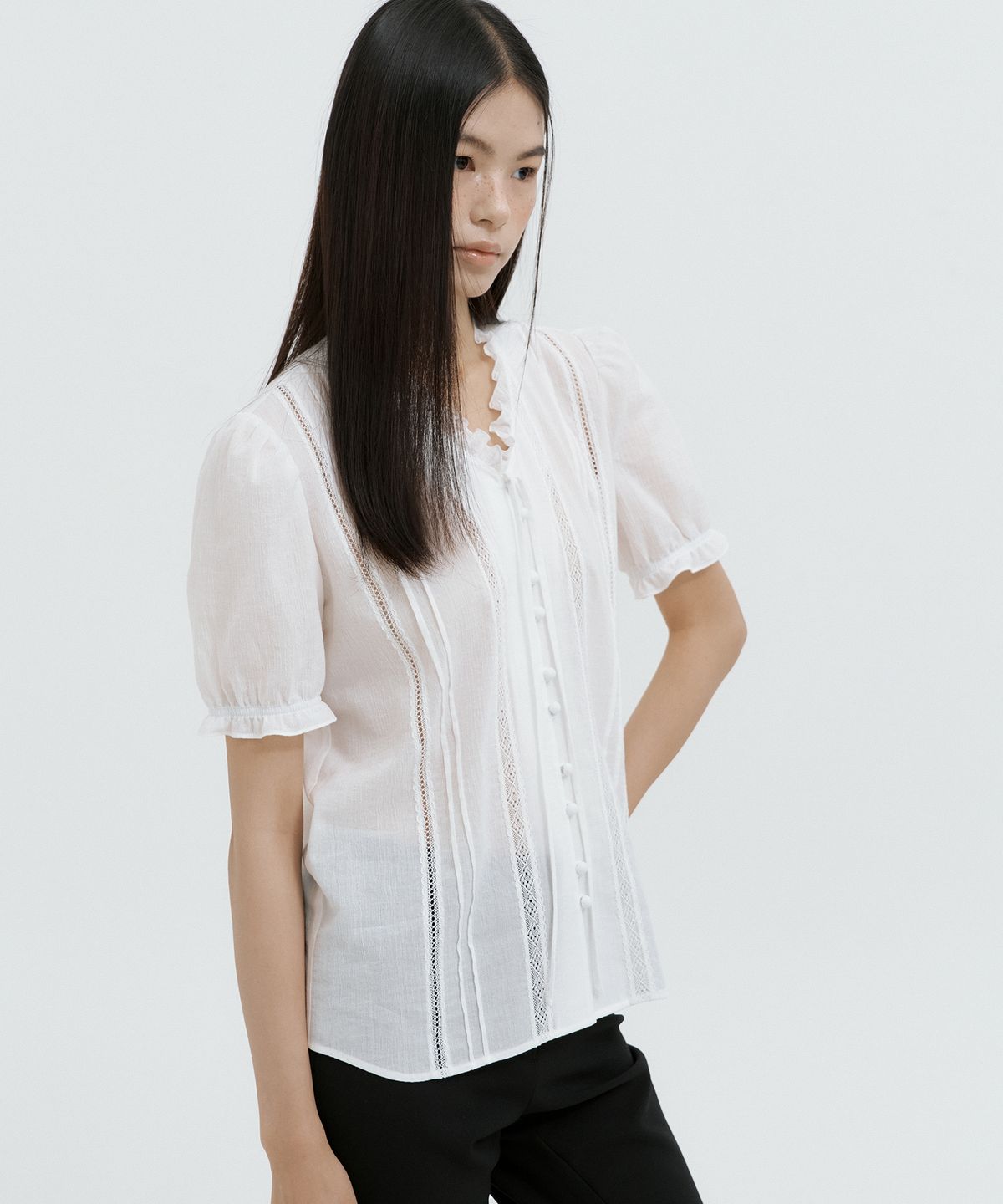루시르주(LUCIR ZU) Madeleine Lace Cotton Blouse (ivory)