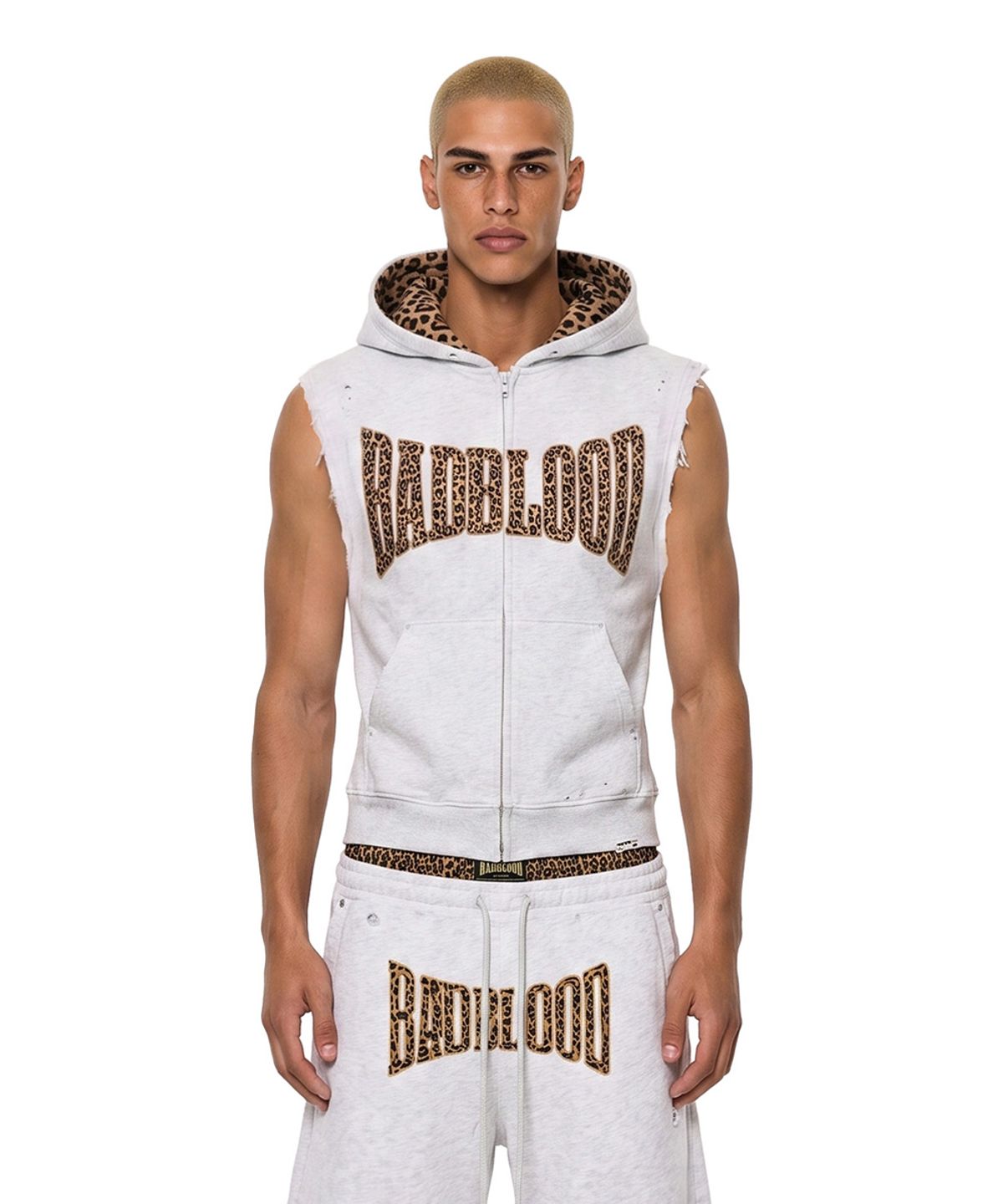 배드블러드(BADBLOOD) 커브드 로고 슬리브리스 후드 집업 - 레오파드 멜란지