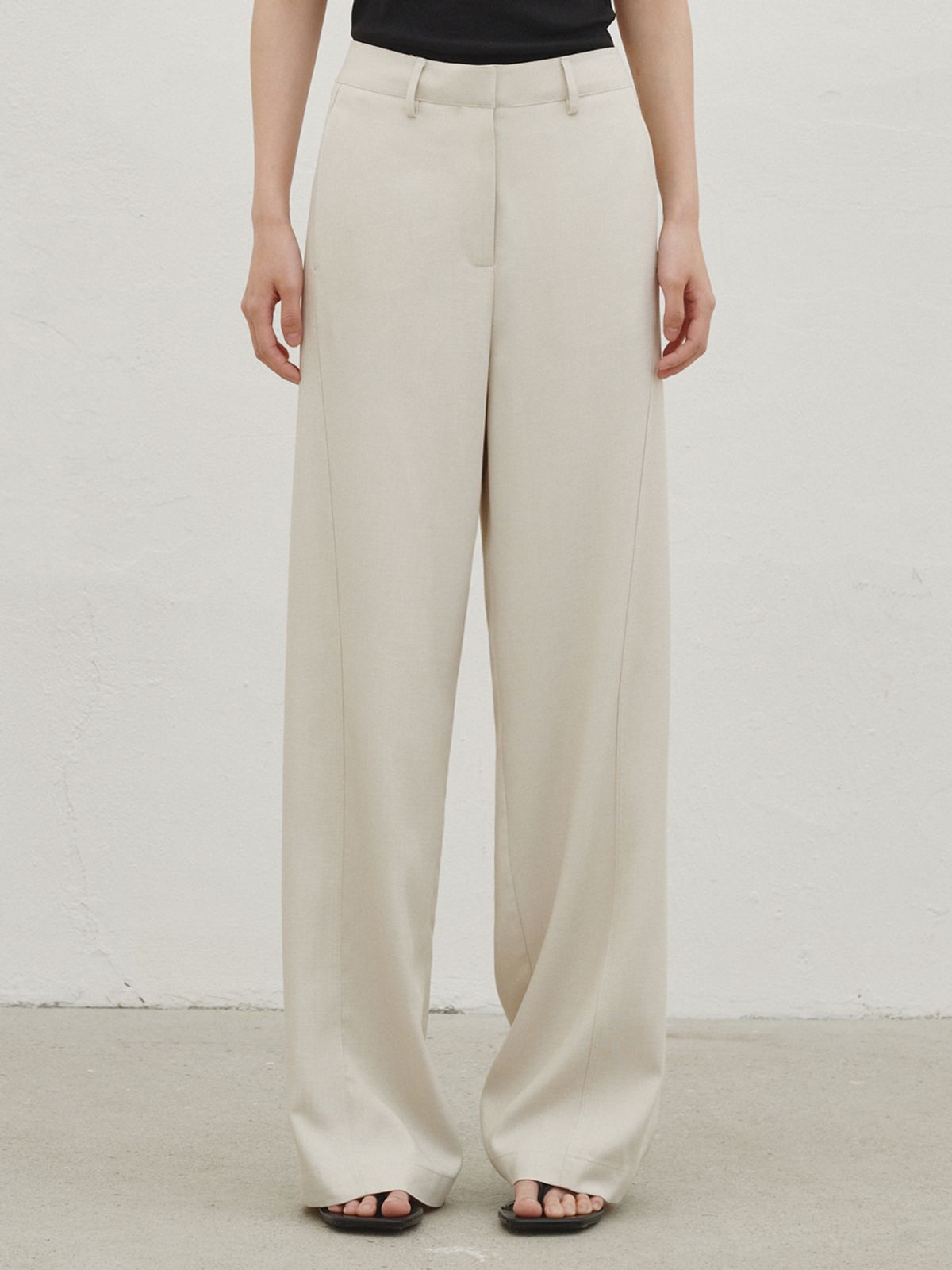 누브(NOUVE) 린넨 와이드 커브드 팬츠 - 아이보리 / Linen Wide Curved Pants - Ivory
