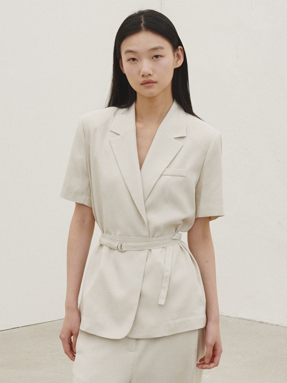 누브(NOUVE) 린넨 벨티드 자켓 - 아이보리 / Linen Belted Jacket - Ivory