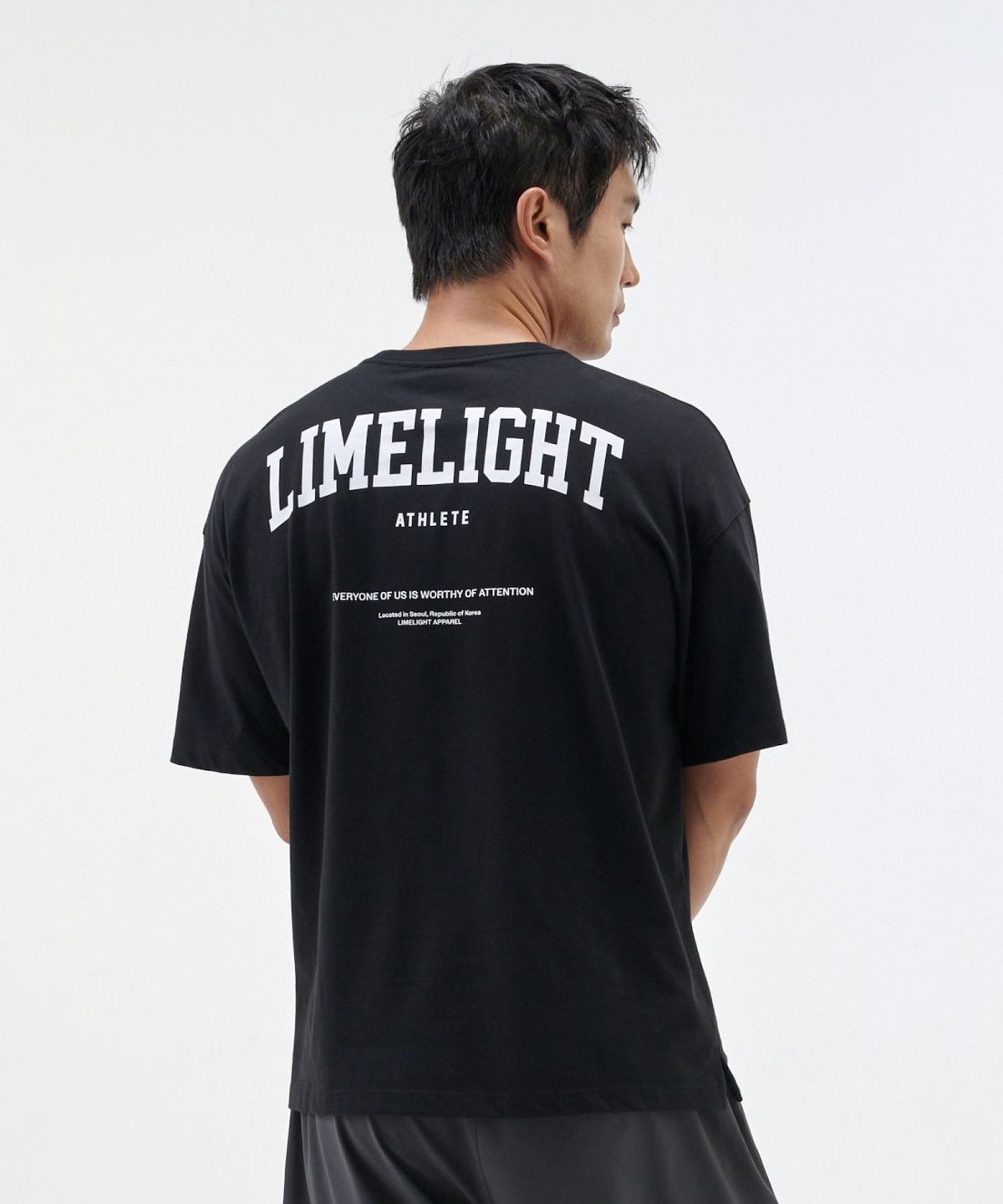 라임라잇 어패럴(LIMELIGHT APPAREL) 라임라잇 백 로고 쿨링 오버사이즈 티셔츠 (블랙/화이트)