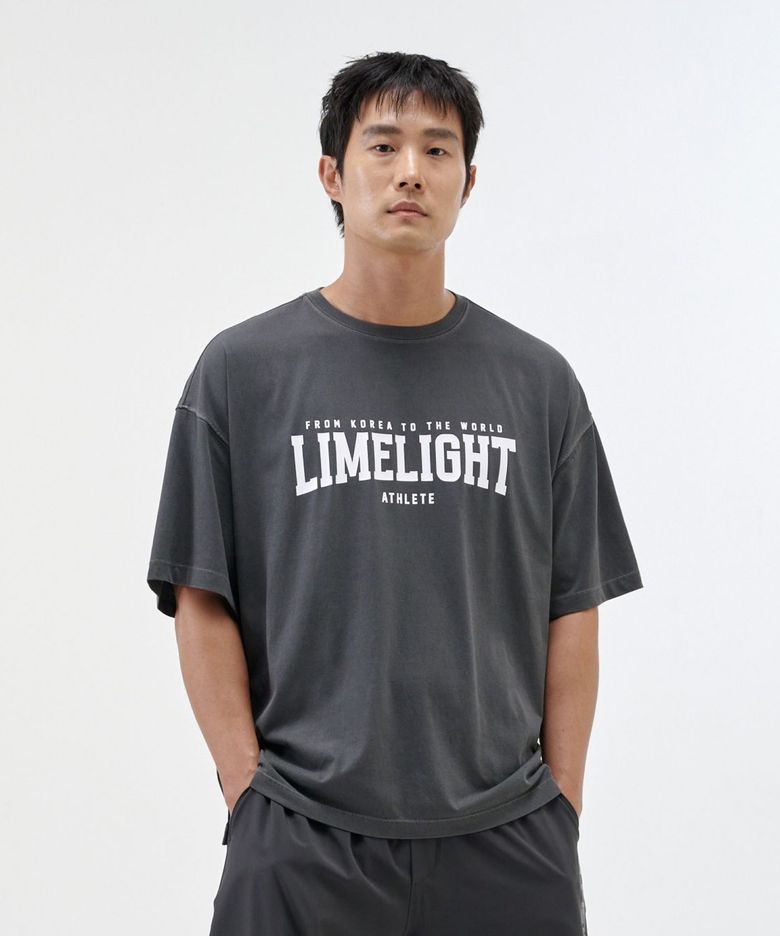 라임라잇 빅 로고 쿨링 오버사이즈 티셔츠 (차콜/화이트)