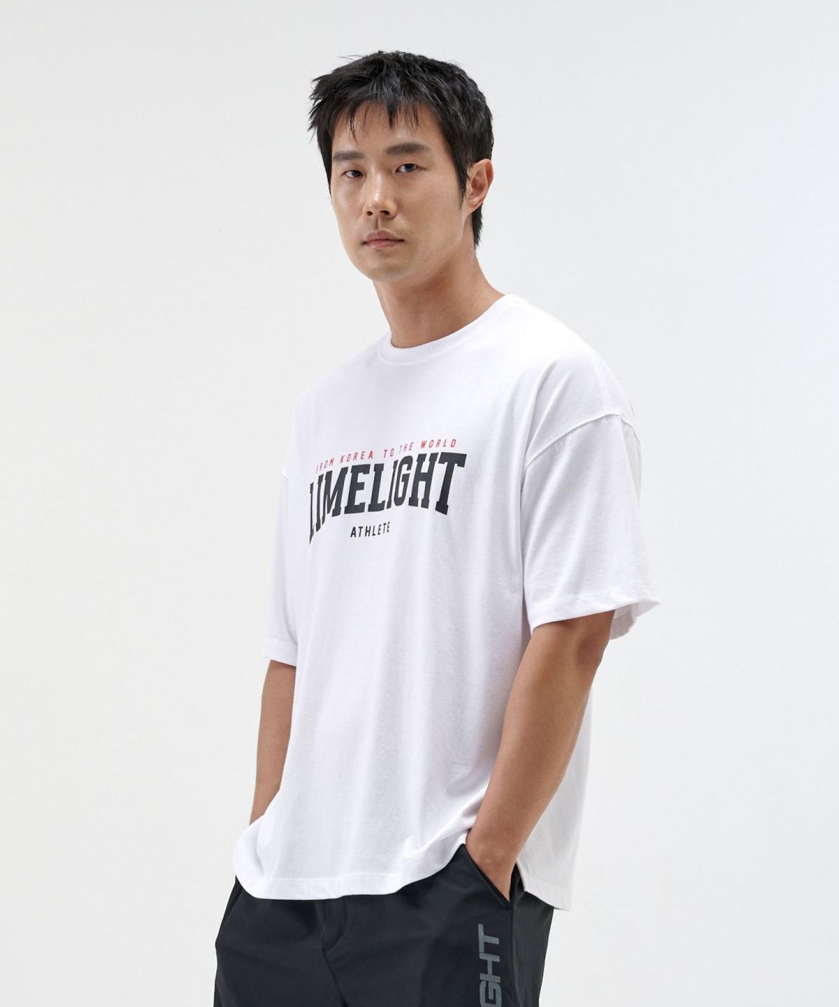 라임라잇 어패럴(LIMELIGHT APPAREL) 라임라잇 빅 로고 쿨링 오버사이즈 티셔츠 (화이트/블랙)
