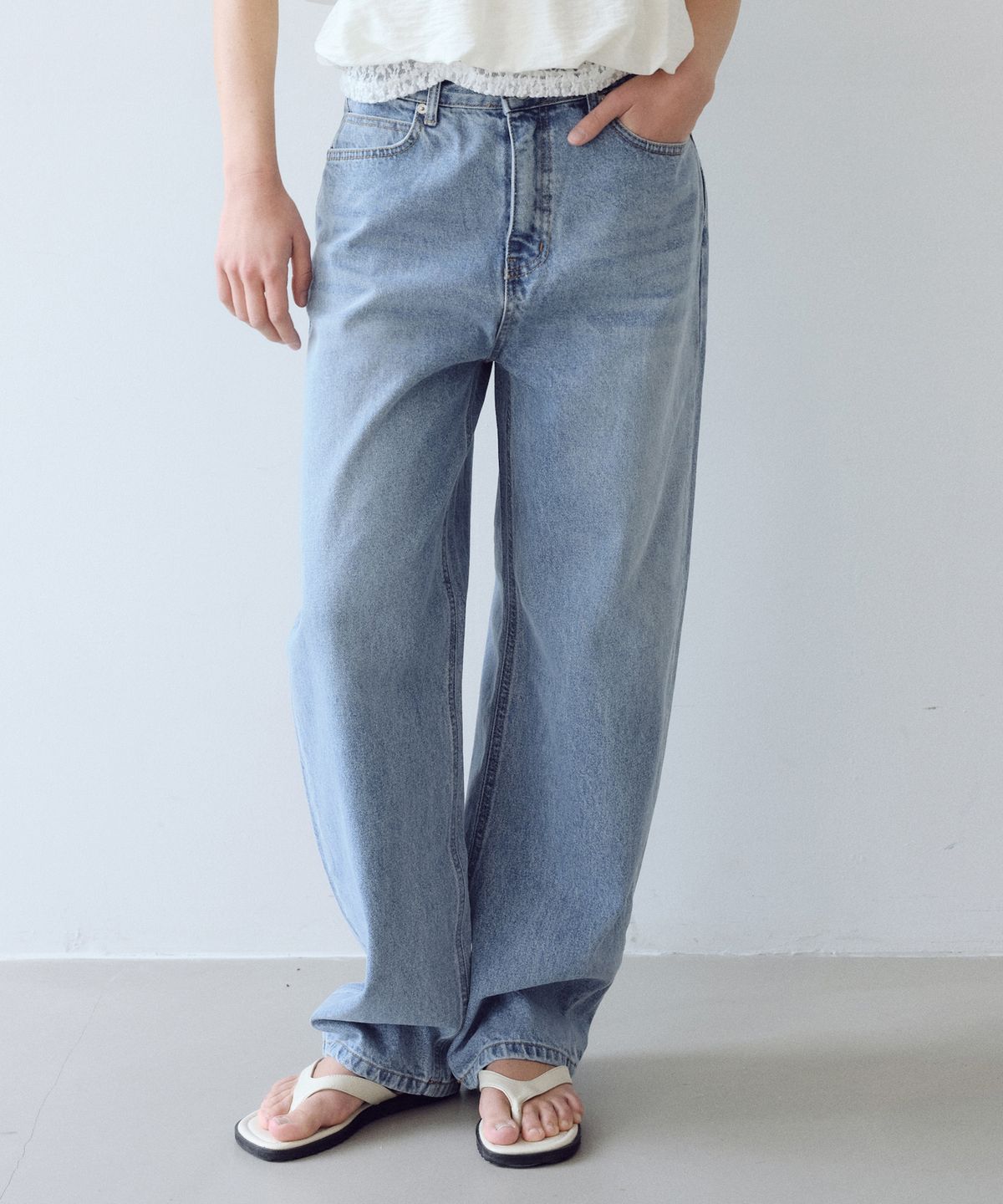유라고(URAGO) Curved washing denim pants