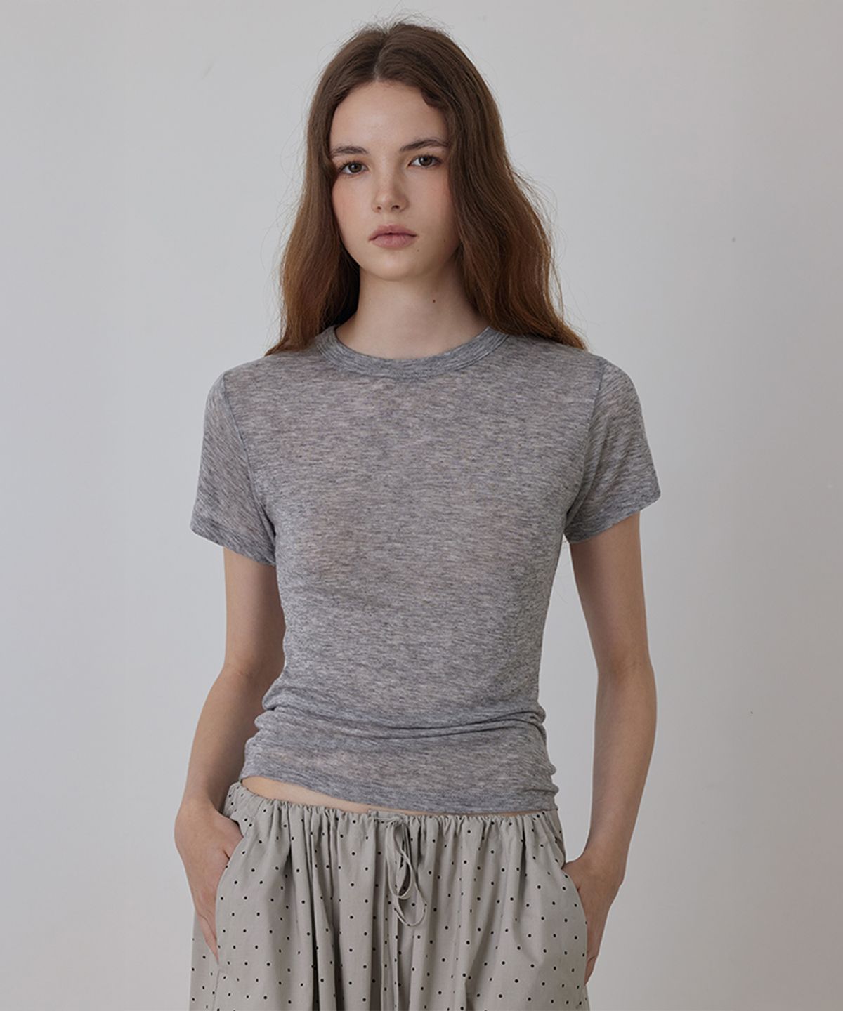 퀸스래빗(Q'SRB) Tencel See-through Round Short Sleeve T-shirt