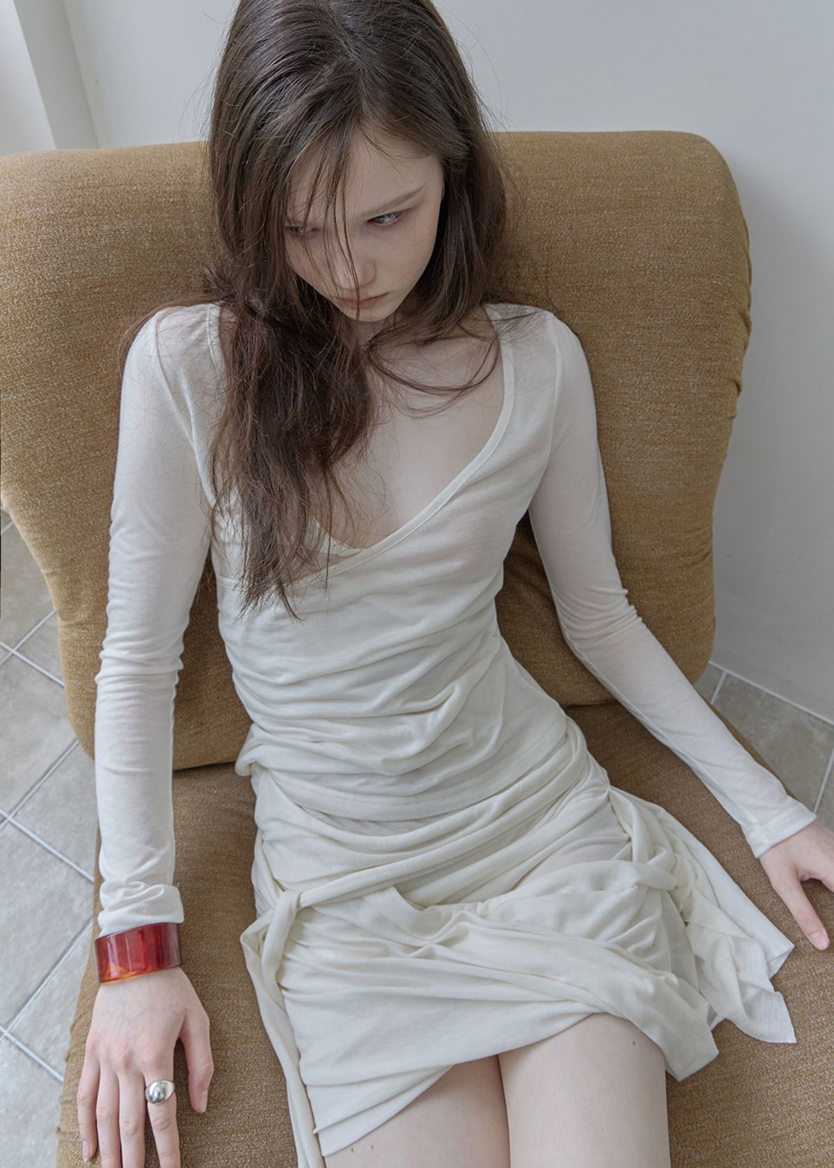 필세(PHILCE) See-through V-neck long-sleeved, Ivory