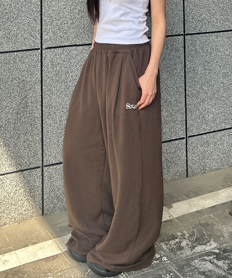 시그니쳐 커브드 벌룬팬츠 브라운