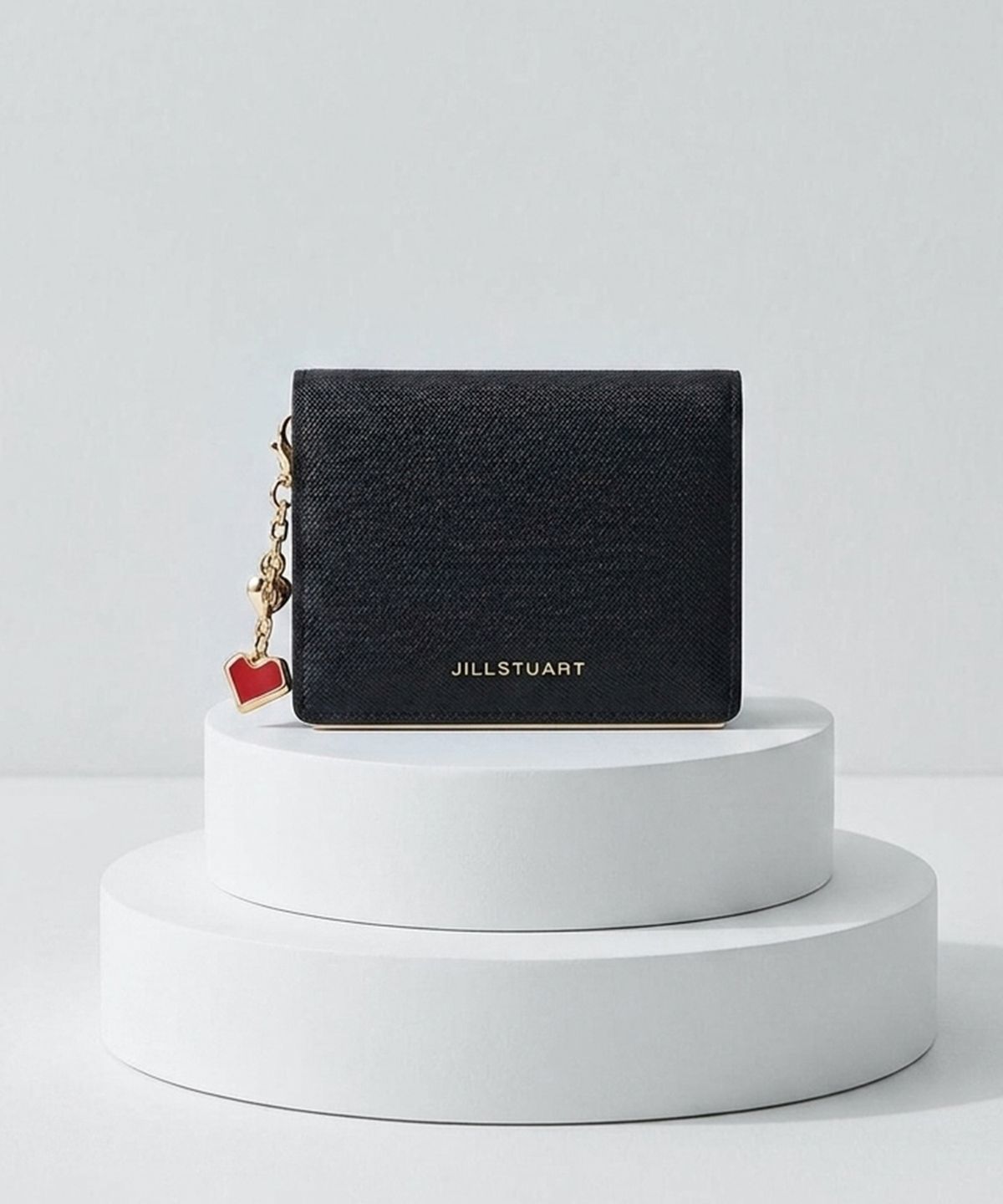 질스튜어트액세서리(JILLSTUART ACC) [LILY] 블랙 로고장식 소가죽 2단 반지갑