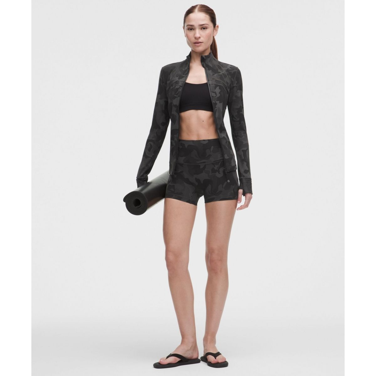 룰루레몬(LULULEMON) Align No Line™ 하이라이즈 쇼츠 4inch  FBMC