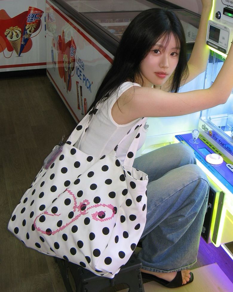 [×윤비누] pixel bag (white dot)