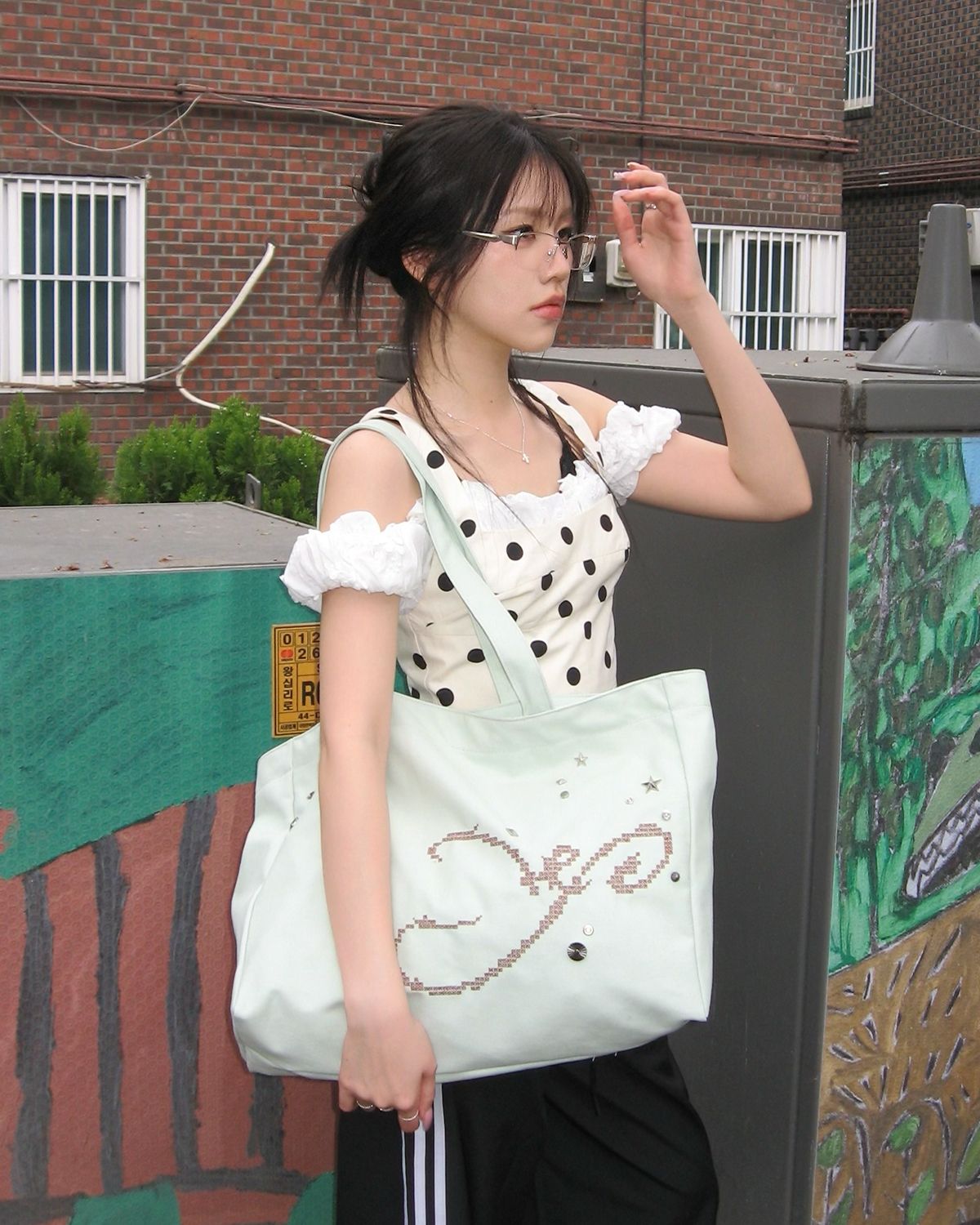여밈(YEOMIM) [×윤비누] pixel bag (mint)