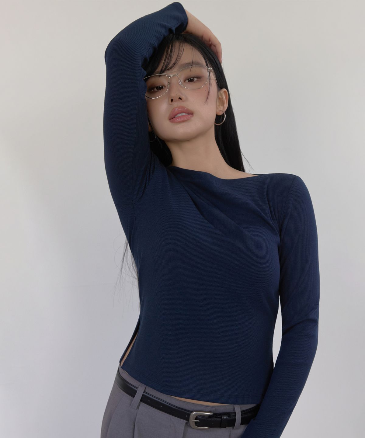 릿지서울(RITZYSEOUL) [캡내장] 슬릿 보트넥 라인 보정 긴팔티