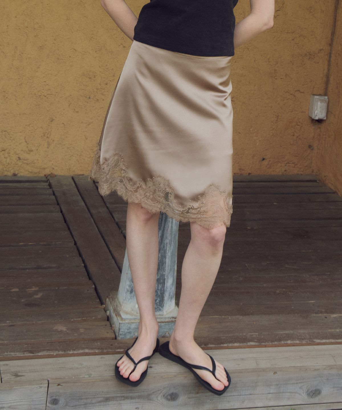 씨타(CITTA) A-Line Lace Satin Skirt_CTS632(Beige)