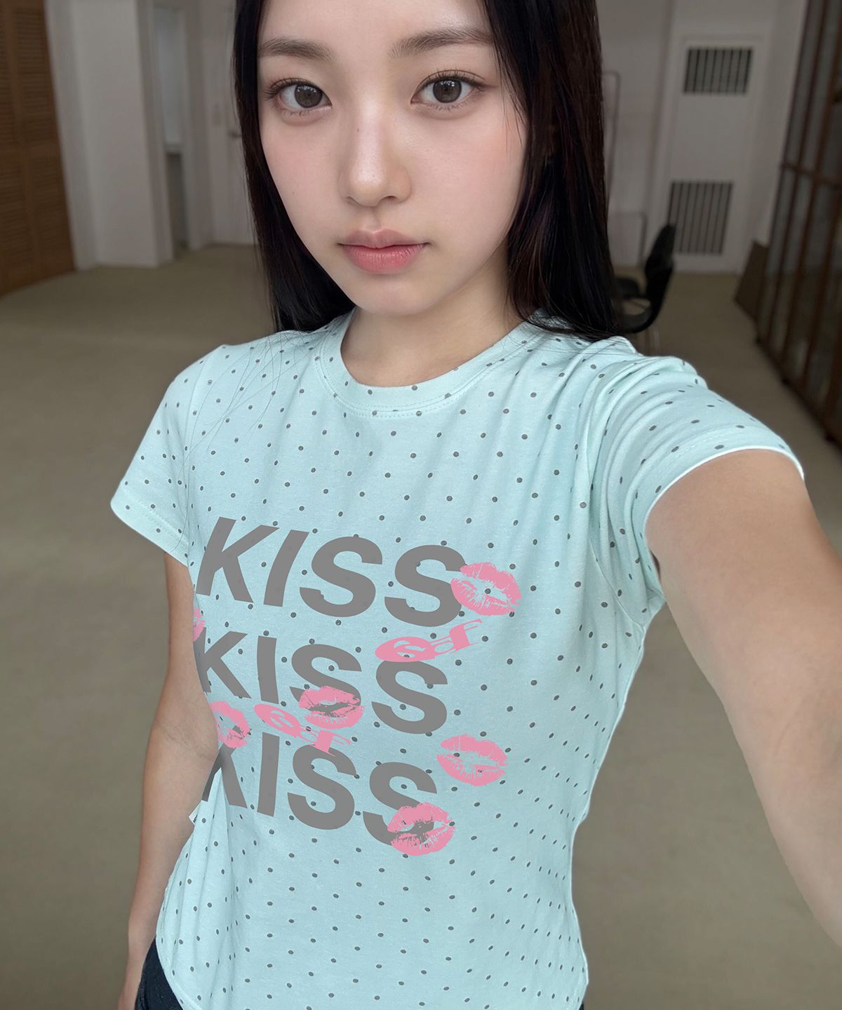이스케이프프롬(ESCAPEFROM) KISS KISS KISS 프린트 도트 슬림핏 반팔티 민트