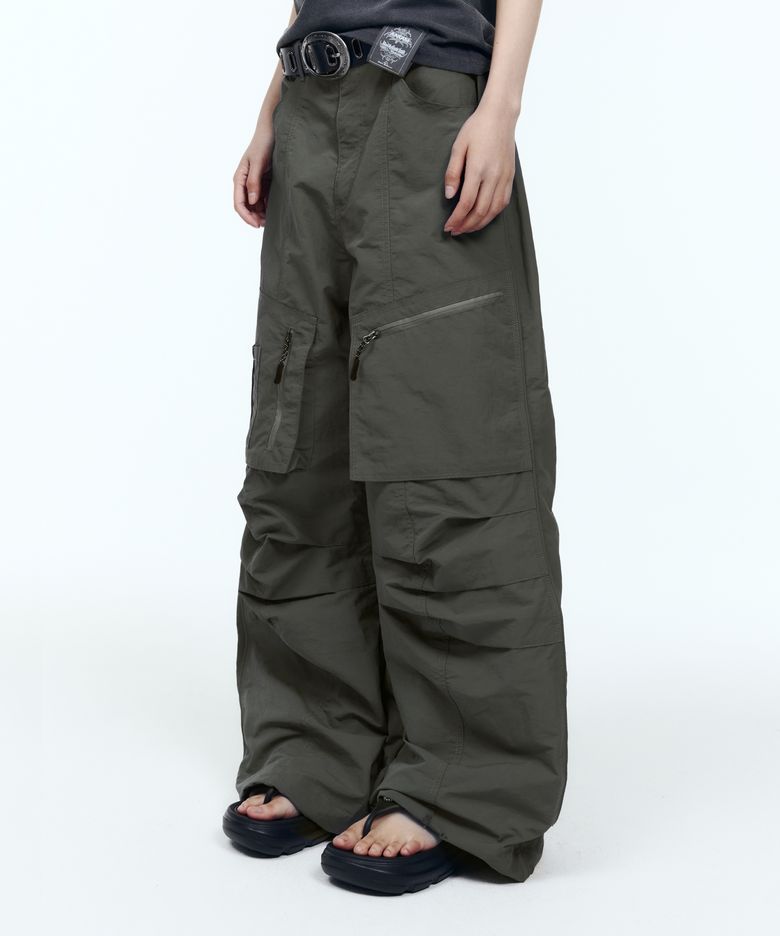 Knee Pin-Tuck Rain Shield Pants (Khaki)