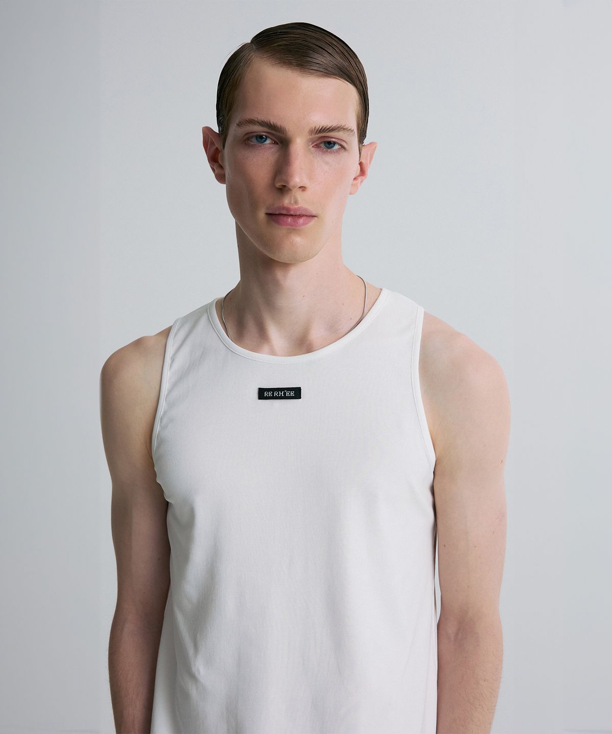 리이 맨(RERHEE MEN) LOGO SLEEVELESS TOP WHITE