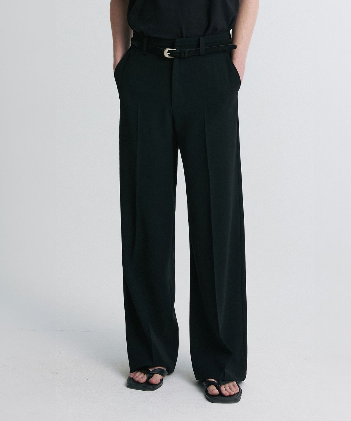리이 맨(RERHEE MEN) ELASTICATED WAIST TROUSERS