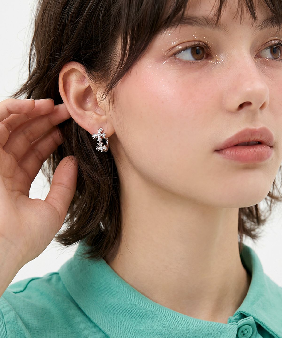 랜덤오프(RANDOMOFF) Lumi cross earring