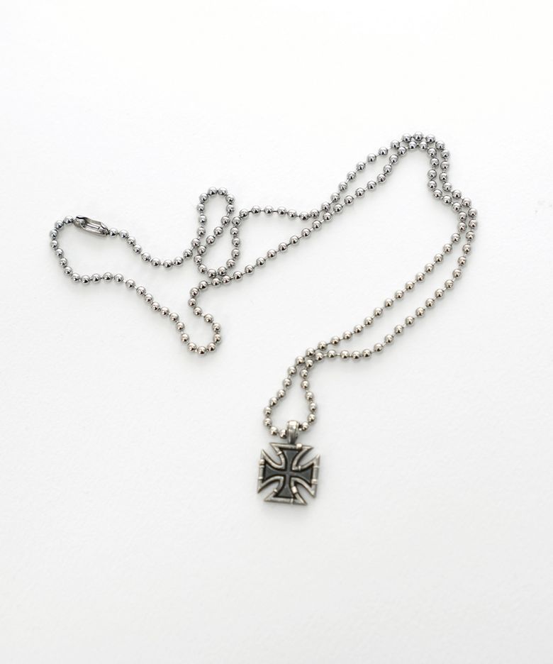 FADED CROSS PENDANT (SILVER)