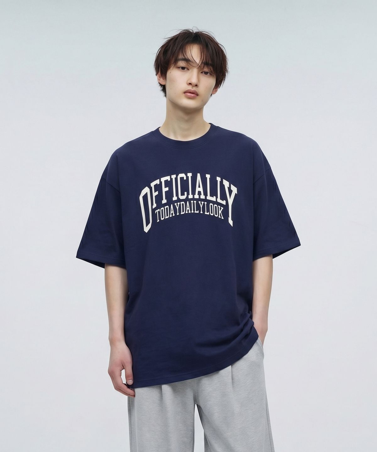 오티디(OTD) 컬리지레터링 오버핏 반팔 티셔츠 딥네이비