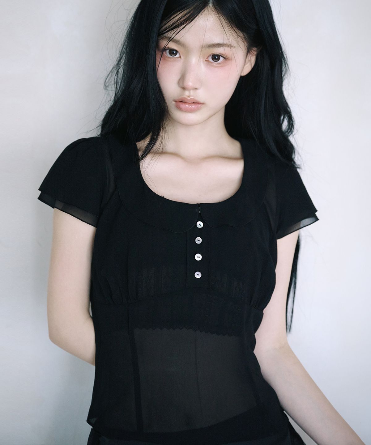 레이즈미야(REISE MIYA) 하나 시어 블라우스 [BLACK]