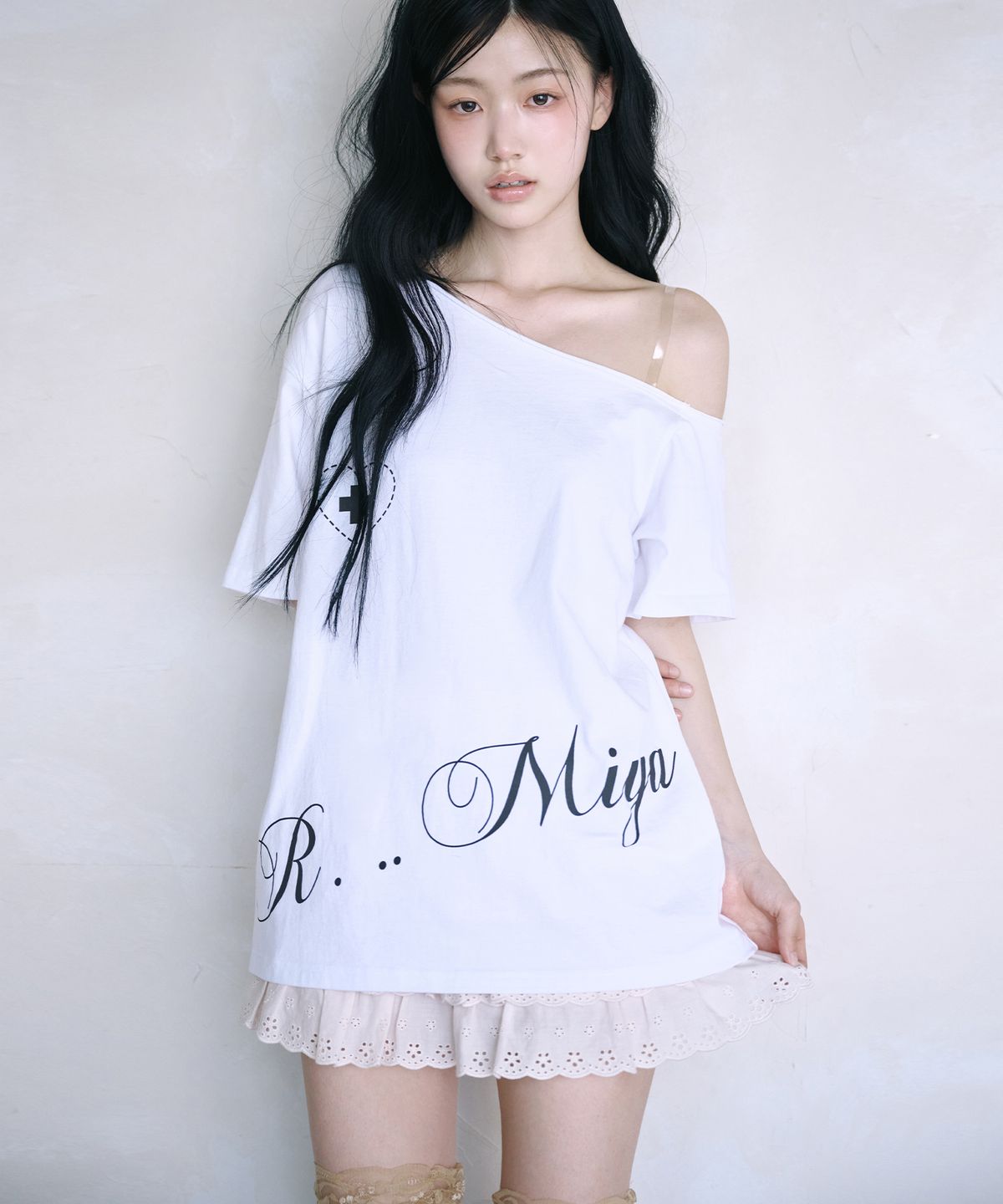레이즈미야(REISE MIYA) 하트 컷오프 티셔츠 [WHITE]