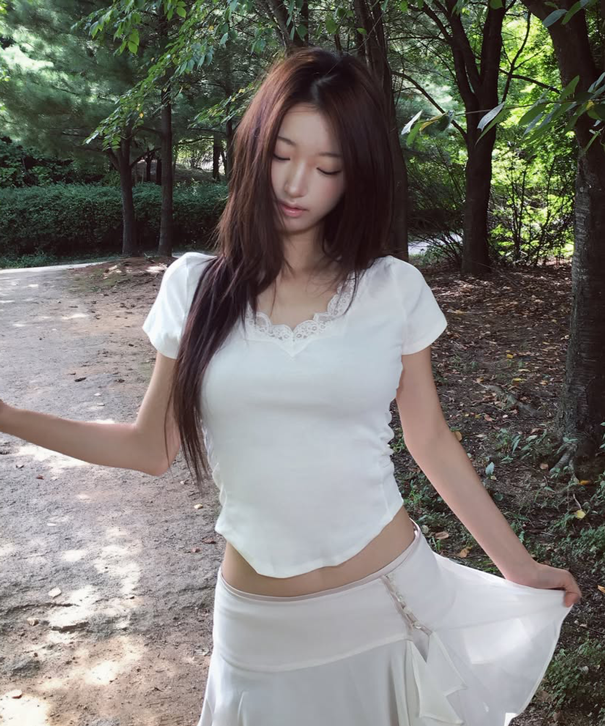 레이즈미야(REISE MIYA) 릴리 홀터넥 레이스 탑 [WHITE]