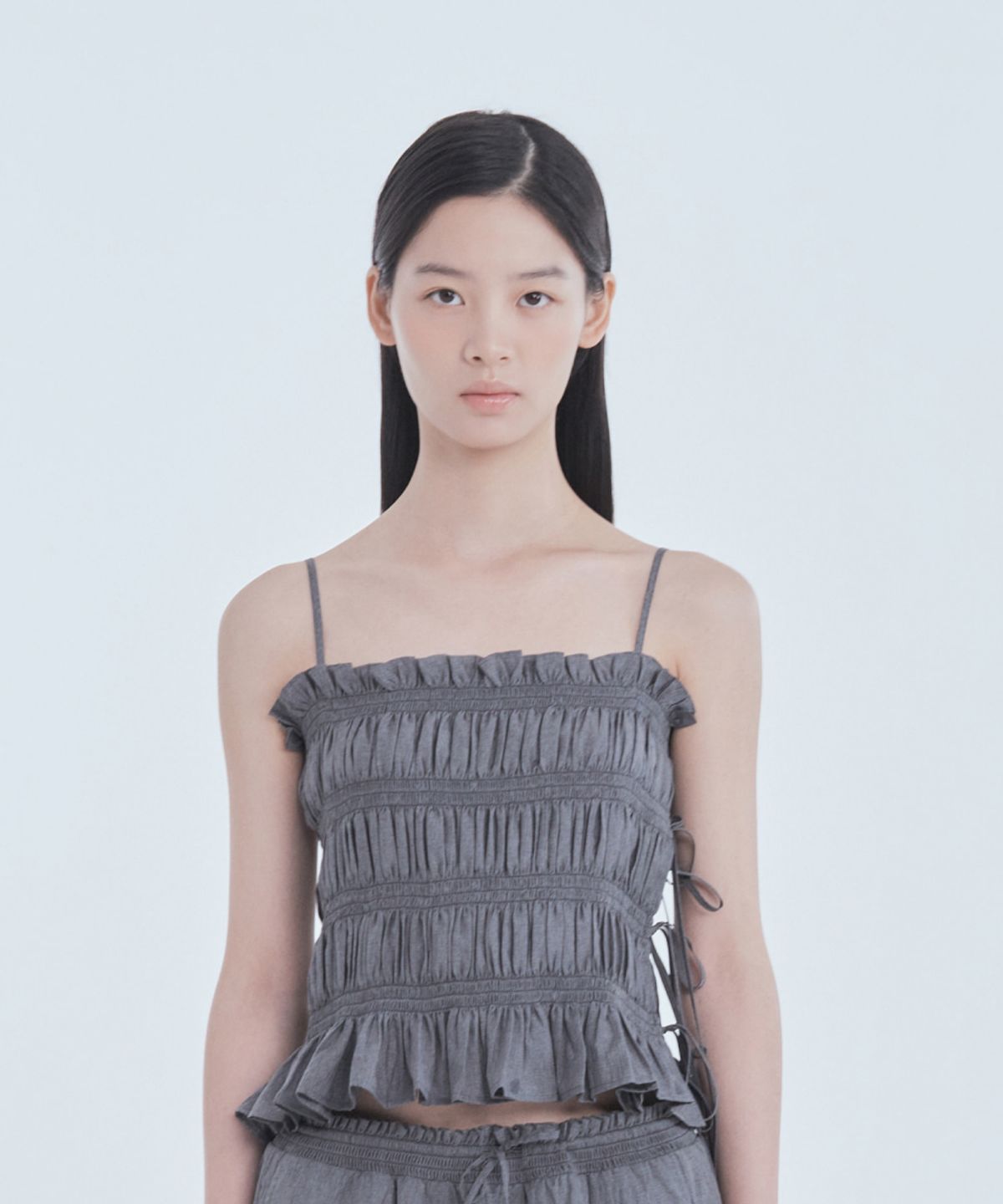 마우솔레움(MAU SOLEUM) Marae Smocked Cami Top - Grey