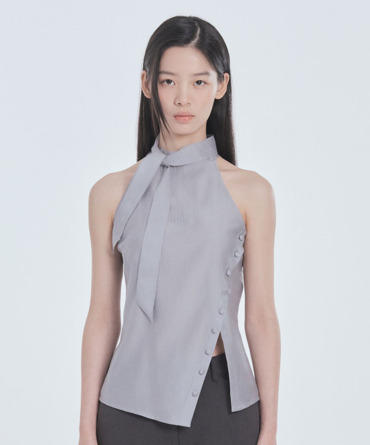 마우솔레움(MAU SOLEUM) Asymmetric Scarf Halter Neck Blouse - Grey