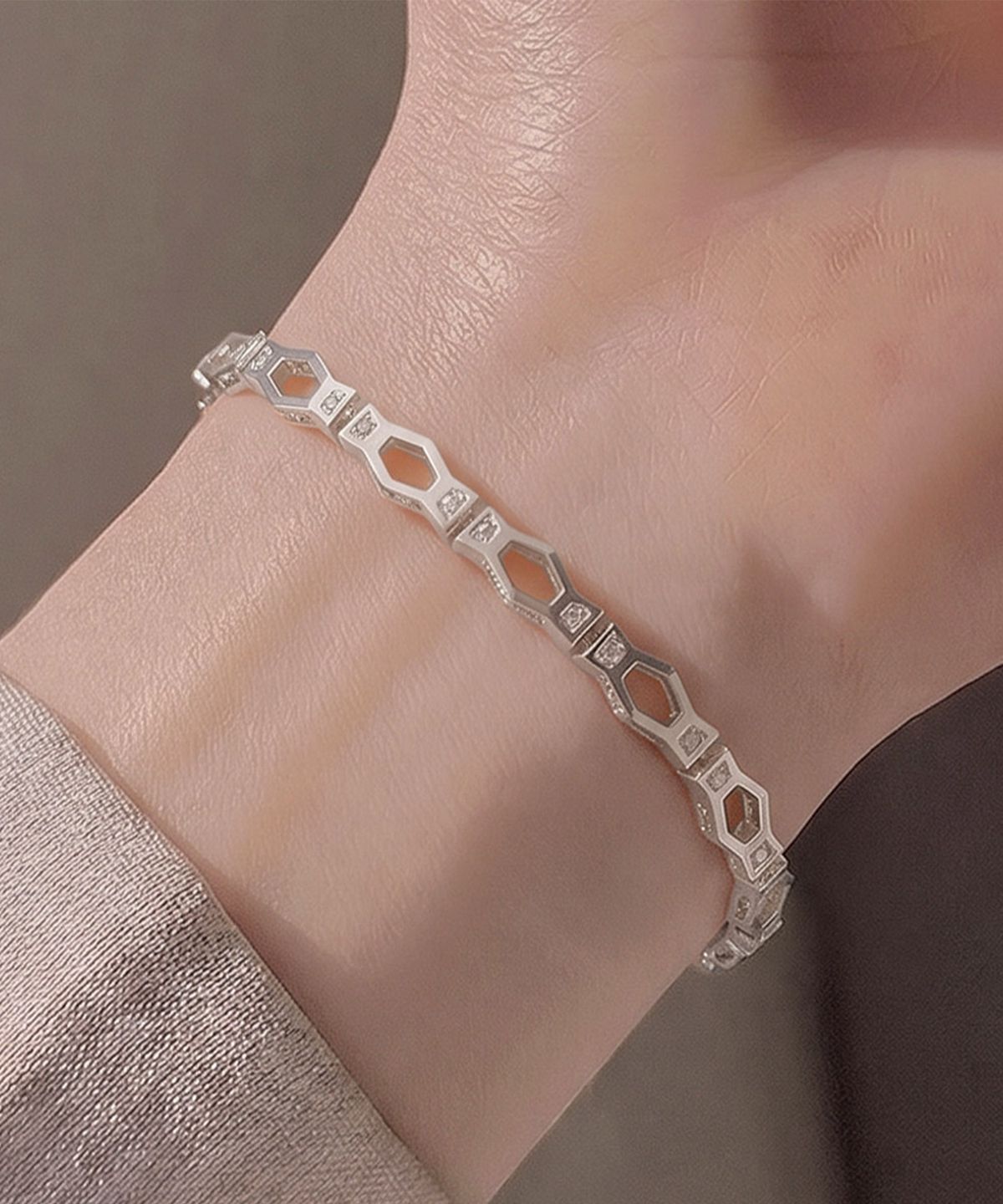 엘렌쥬얼리(HELENE JEWELRY) 925 실버 Silver 헥사곤 링크 큐빅 스타일 은 팔찌