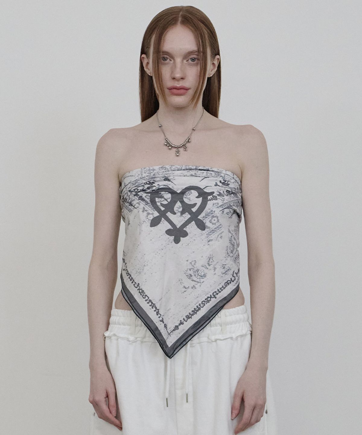 어니브(ANIV) SAKYANT PAISLEY SCARF WHITE