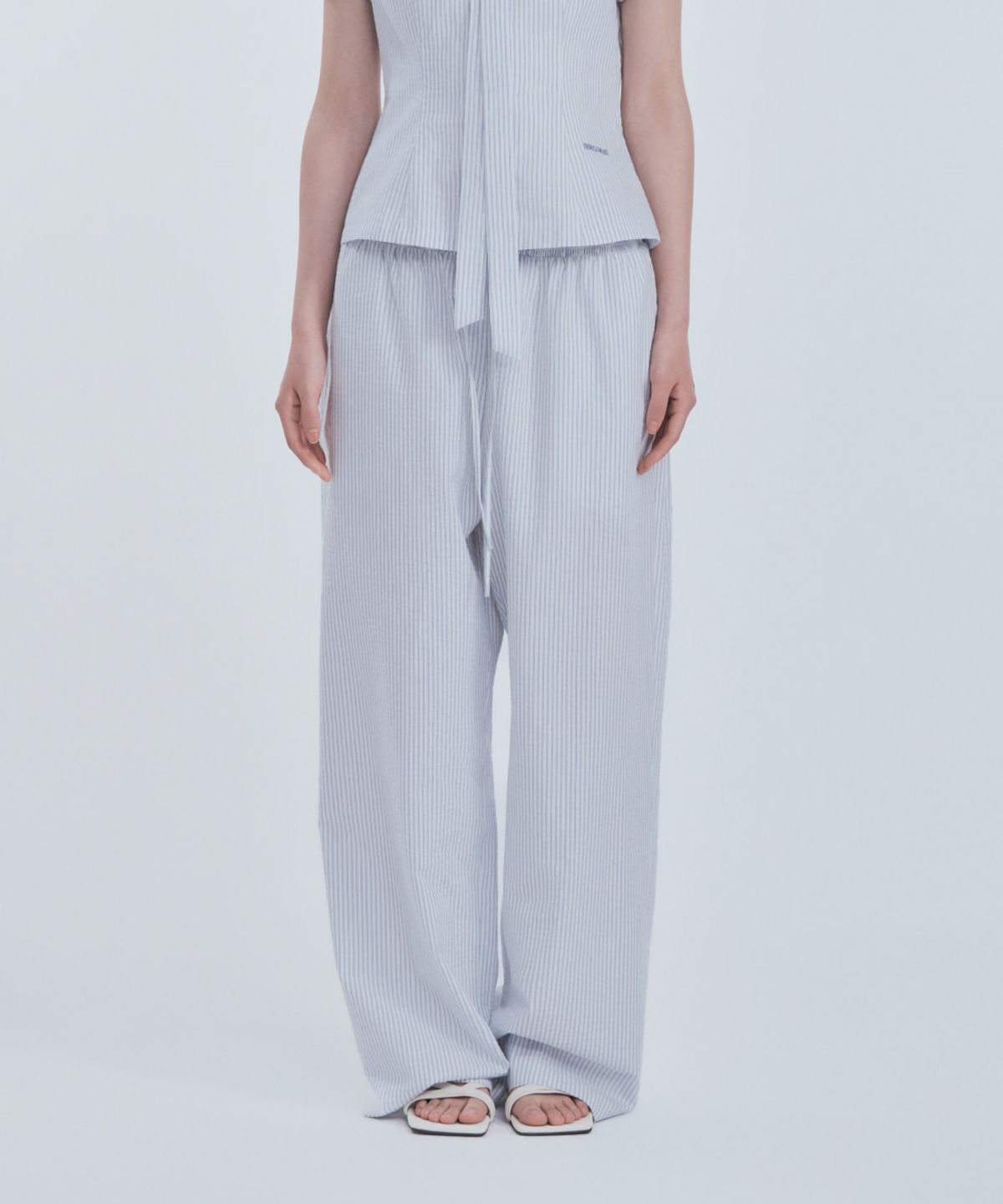 마우솔레움(MAU SOLEUM) Marae Smocked Waist Pants - Blue Stripe