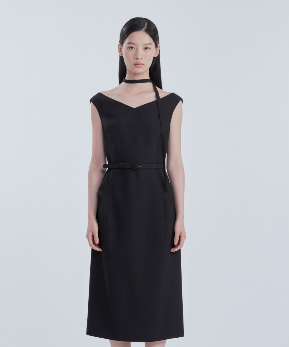 마우솔레움(MAU SOLEUM) Sienna Semi Off-Shoulder Maxi Dress - Black