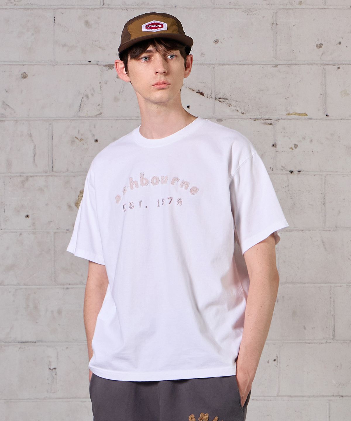 애쉬본&스미스(ASHBOURNE & SMITH) [MEN] A&SMITH EST 반팔티 ASH1003_화이트