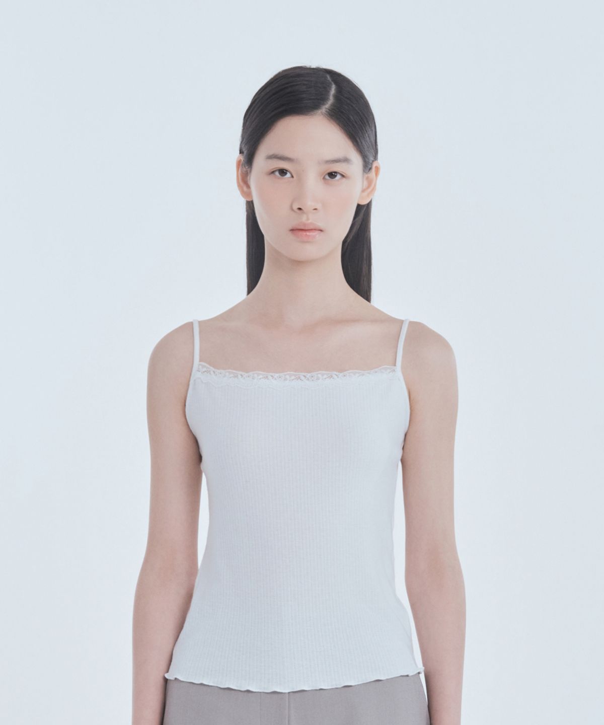 마우솔레움(MAU SOLEUM) Lace Jersey Cami Top - White