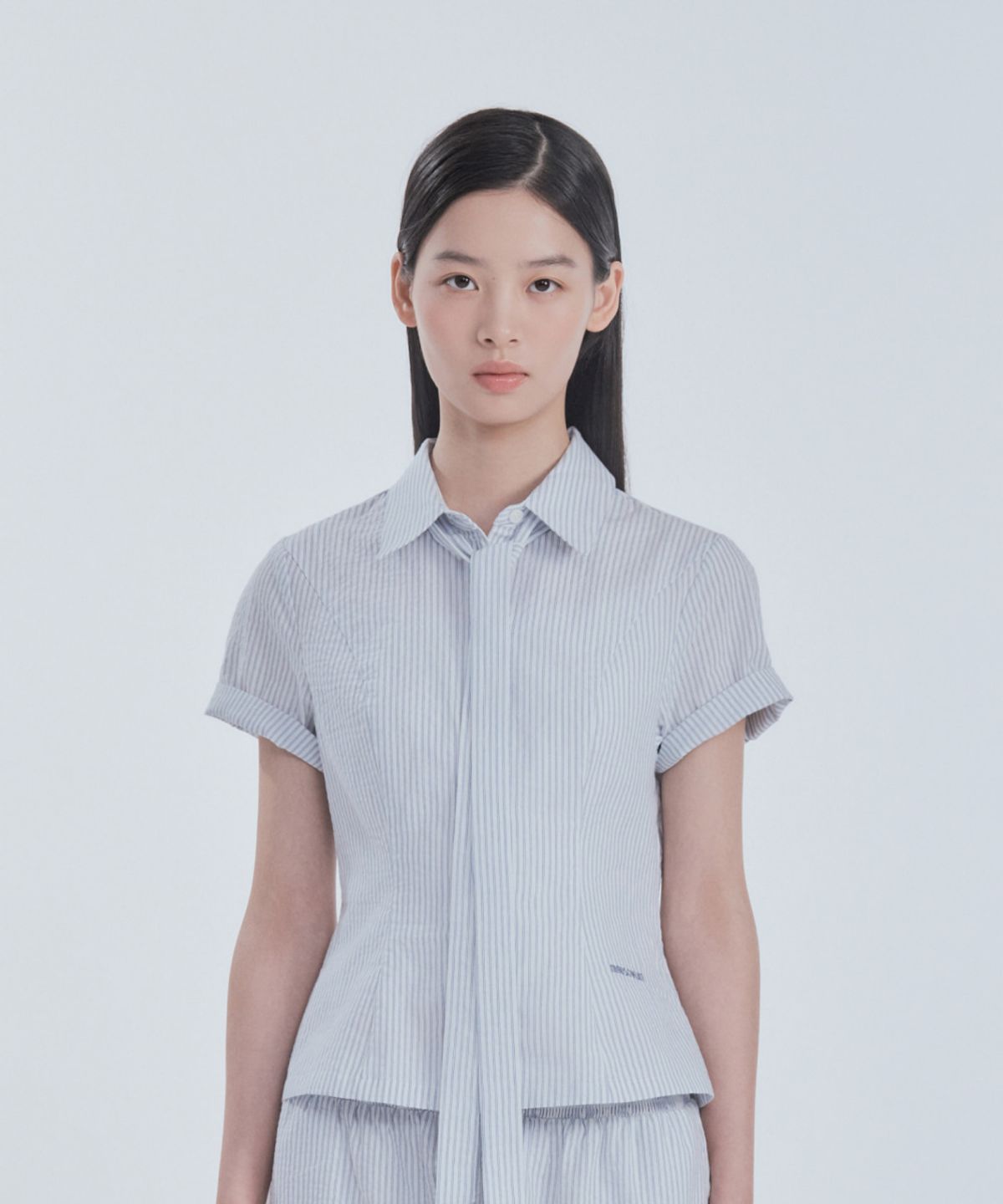 마우솔레움(MAU SOLEUM) Half-Sleeve Tailored Shirt - Blue Stripe