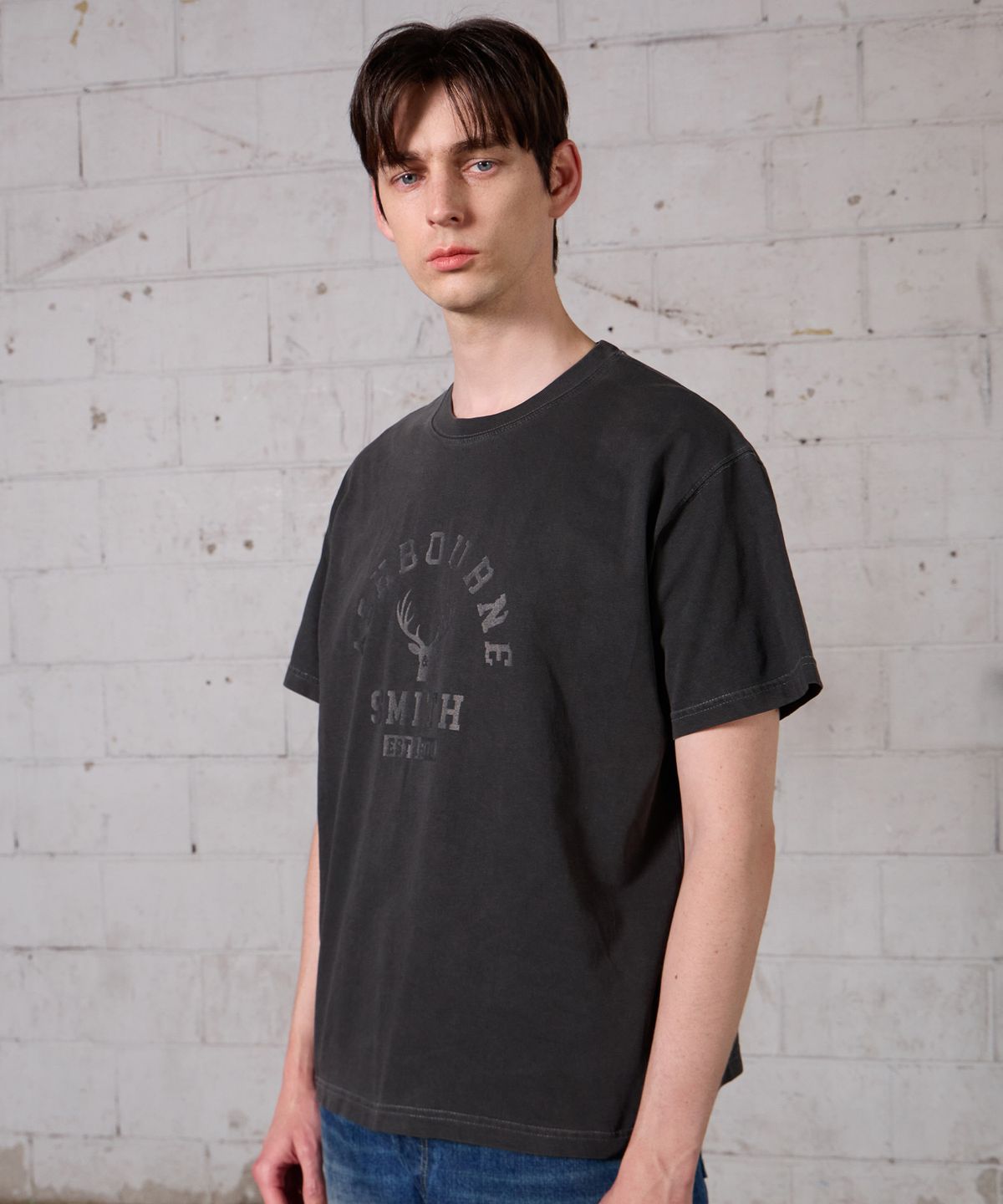 애쉬본&스미스(ASHBOURNE & SMITH) [MEN] DEERHEAD 피그먼트 반팔티 ASH1011_차콜