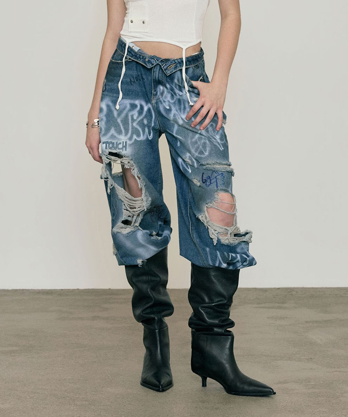노 엑스트라 터치(NO EXTRA TOUCH) Hand-painted distressed denim pants (blue) / 26SMPT001BL