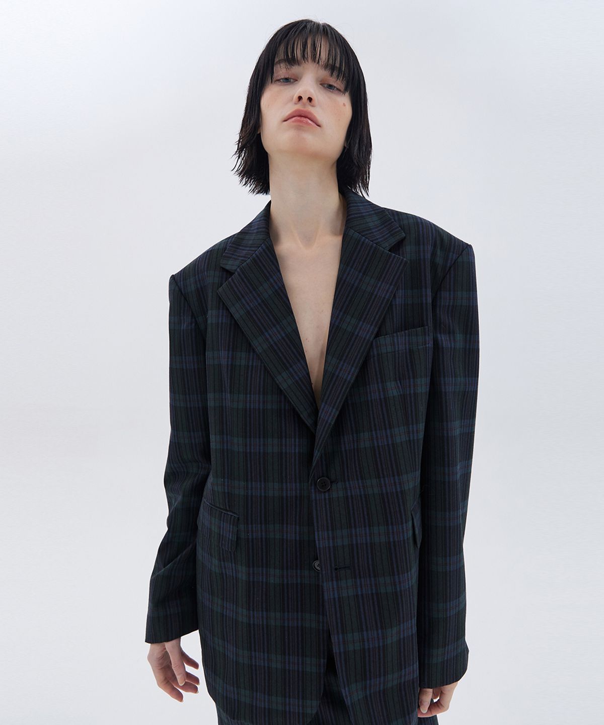 베데르미(VEDERMI) Dark Plaid Oversized Blazer