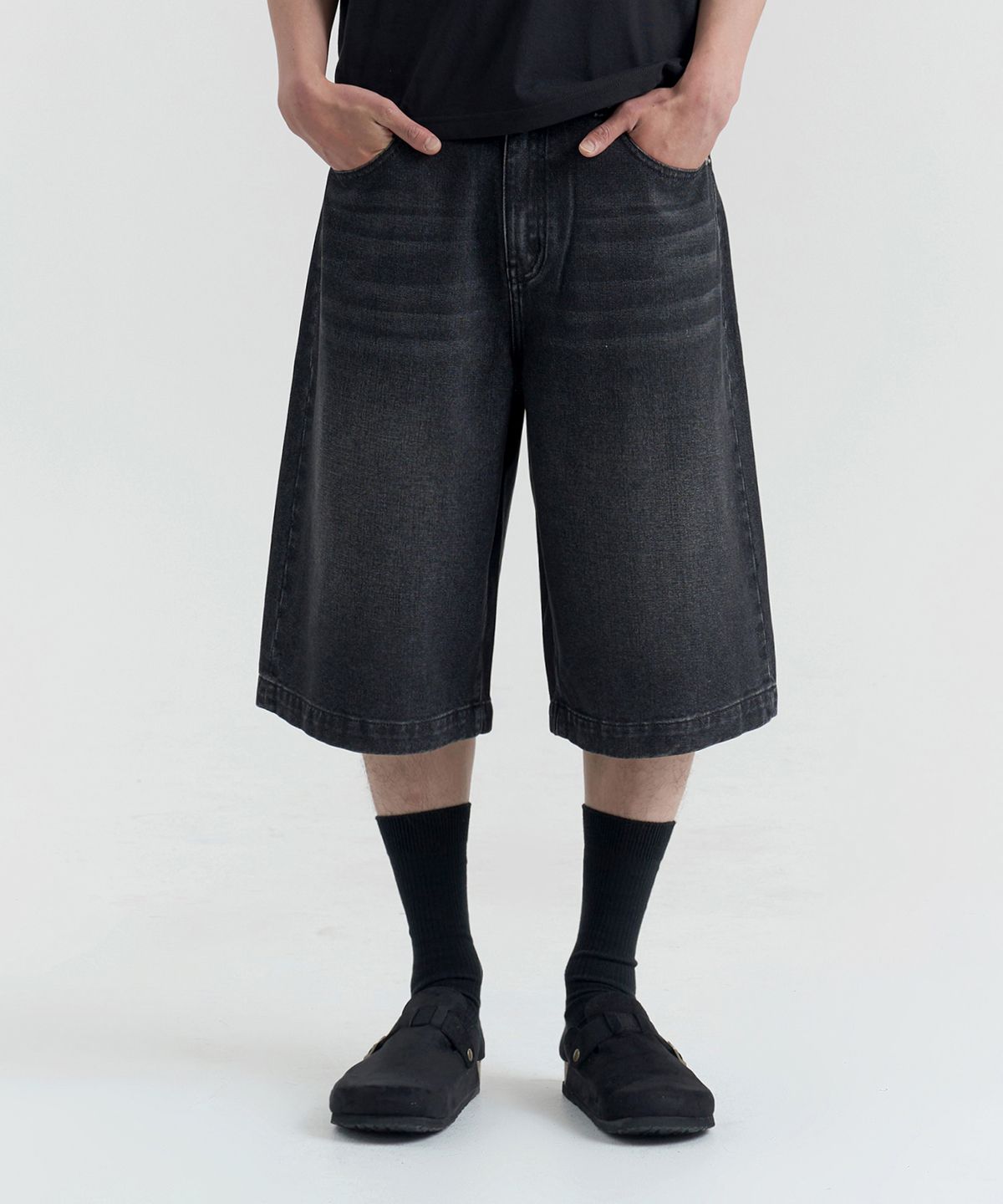 노페이머스(NOFAMOUS) 11.5oz Bermuda Denim Shorts (Black)