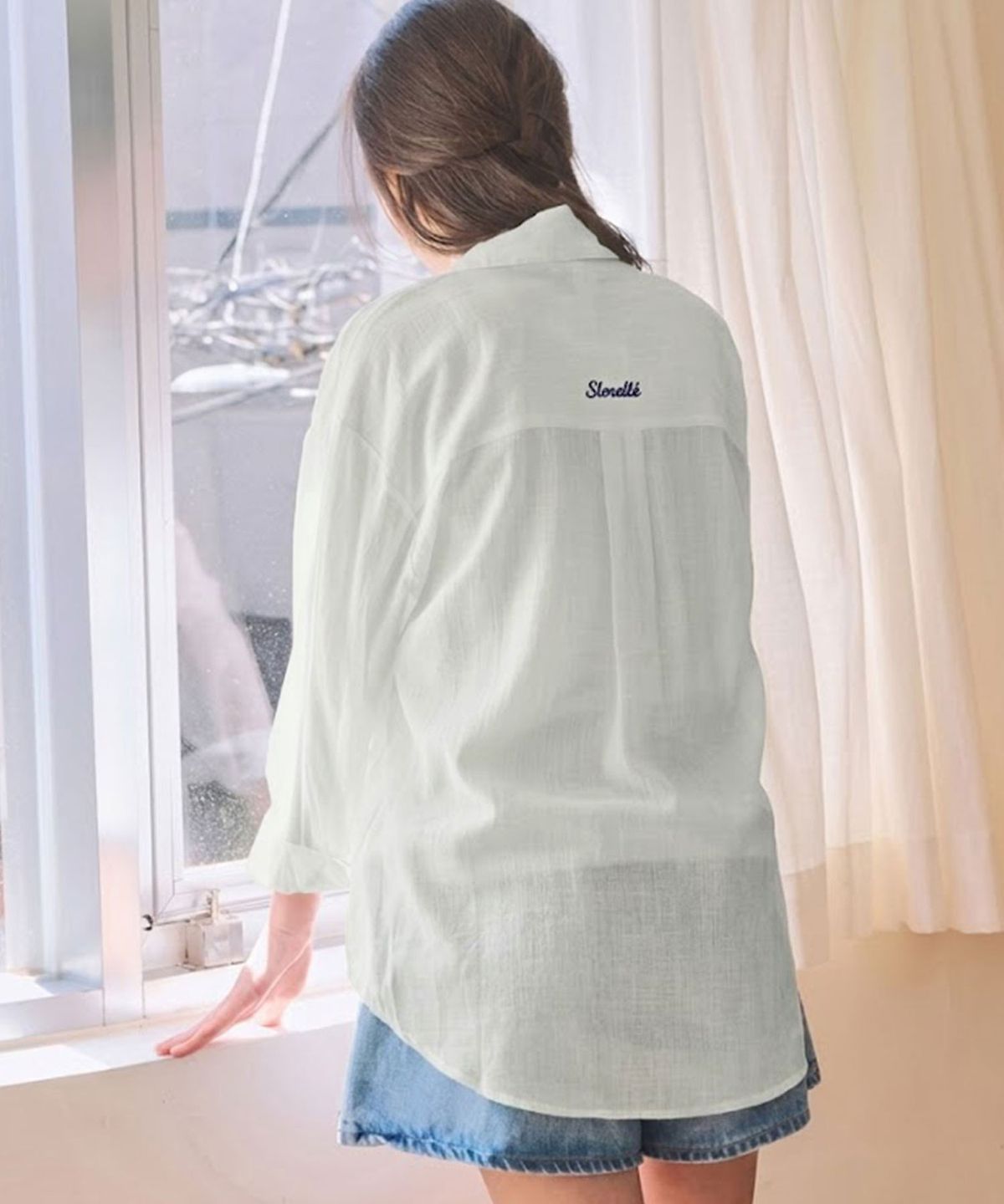슬로우롤리(SLOWLOLLI) Sheer back logo shirt_3 Colors
