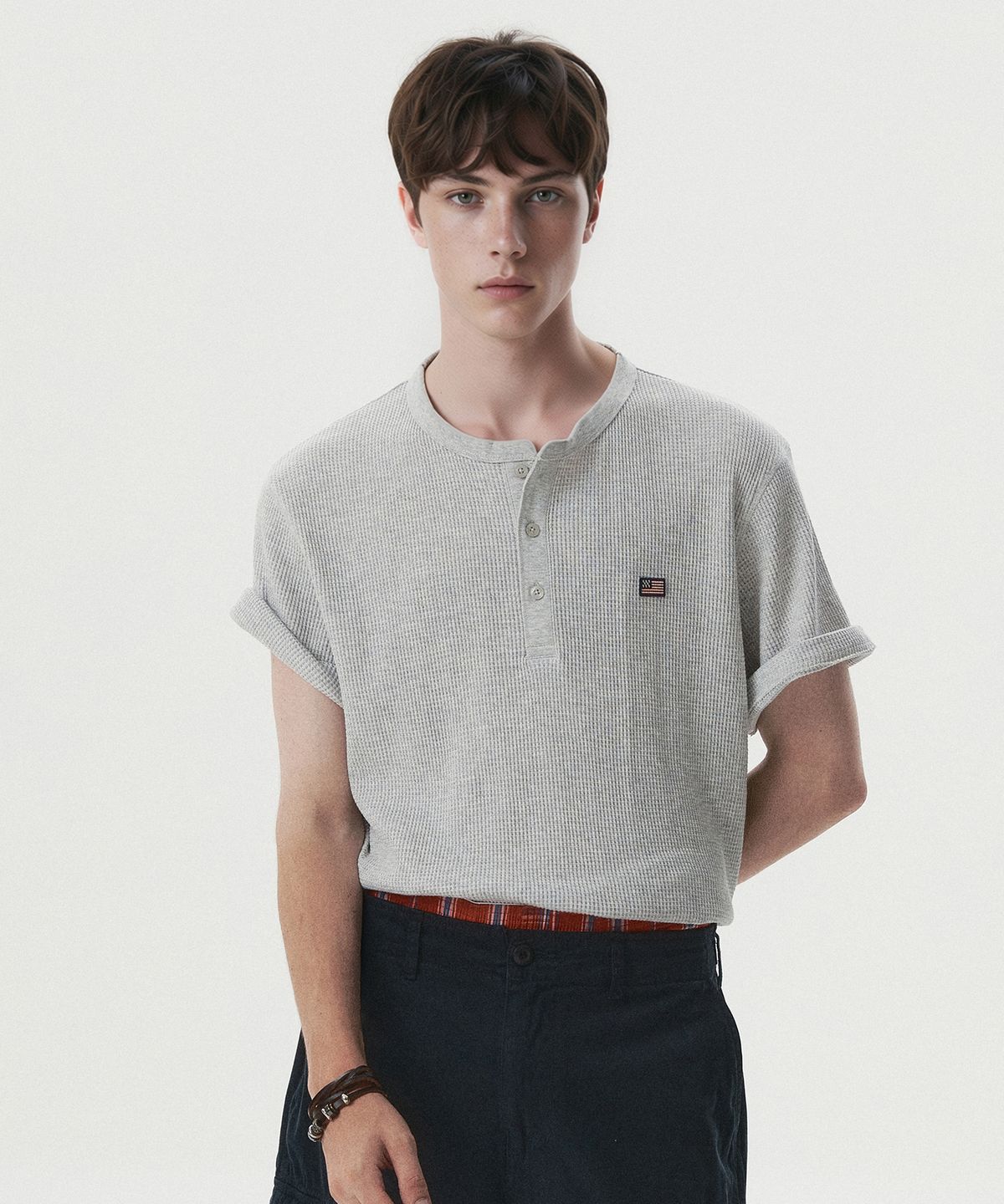 후아유(WHO.A.U) Waffle Henley Short Sleeve T-shirt / WHRAG3791U