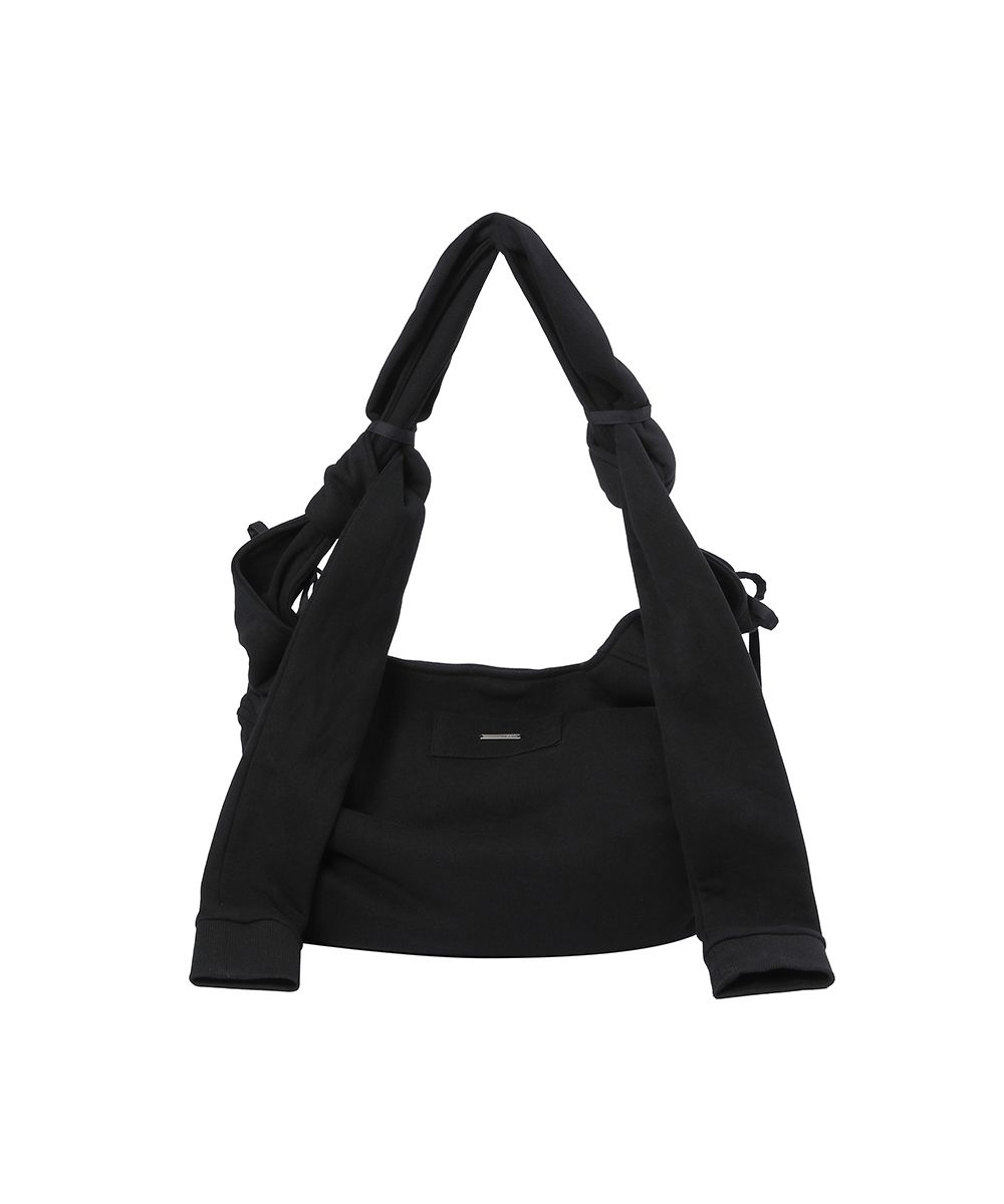 MUSINSA | MISEKI SEOUL Hannah sweat shirt cross bag BLACK