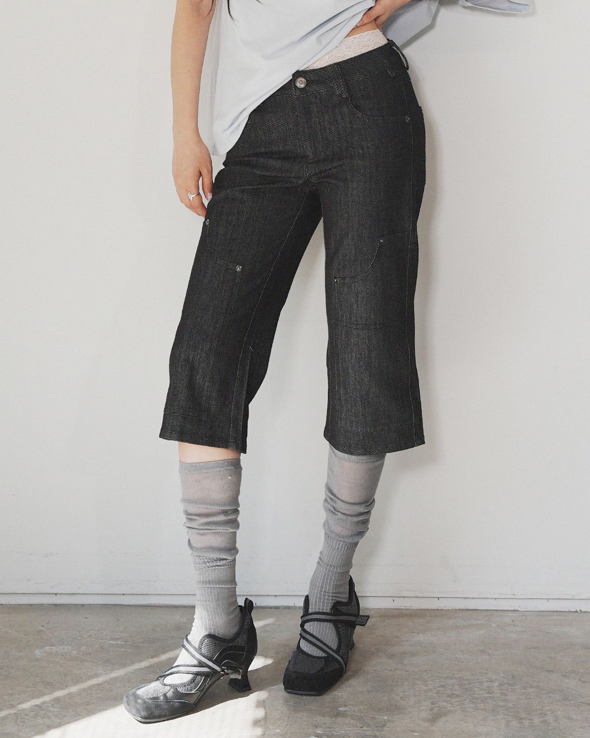 여린(YEORIN) Capri Carpenter Denim (Black)