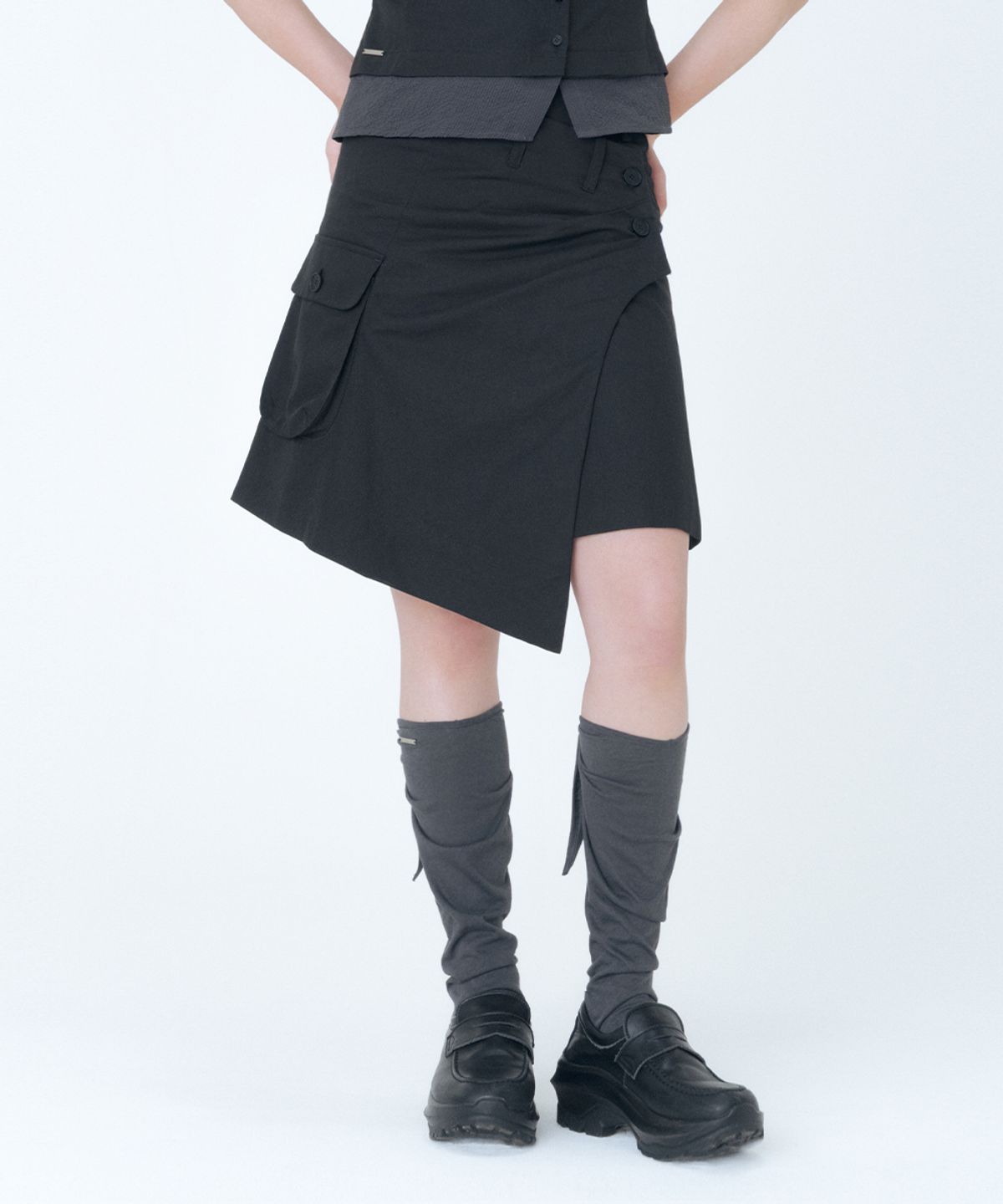 미세키서울(MISEKI SEOUL) Hannah side pocket wrap midi skirt BLACK