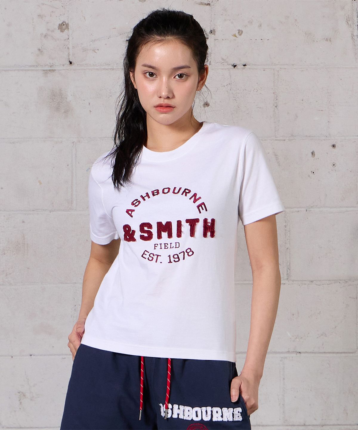 애쉬본&스미스(ASHBOURNE & SMITH) [우먼] ASHBOURNE&SMITH 패치 반팔티 ASH1013_화이트